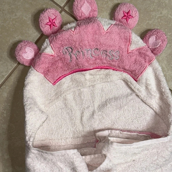 Kids Jumping beans Pink Princess Bath Towel - Picture 7 of 7